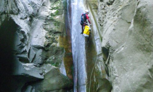 Barranc aquàtic 12 cascades de Liri (Castejón de Sos)