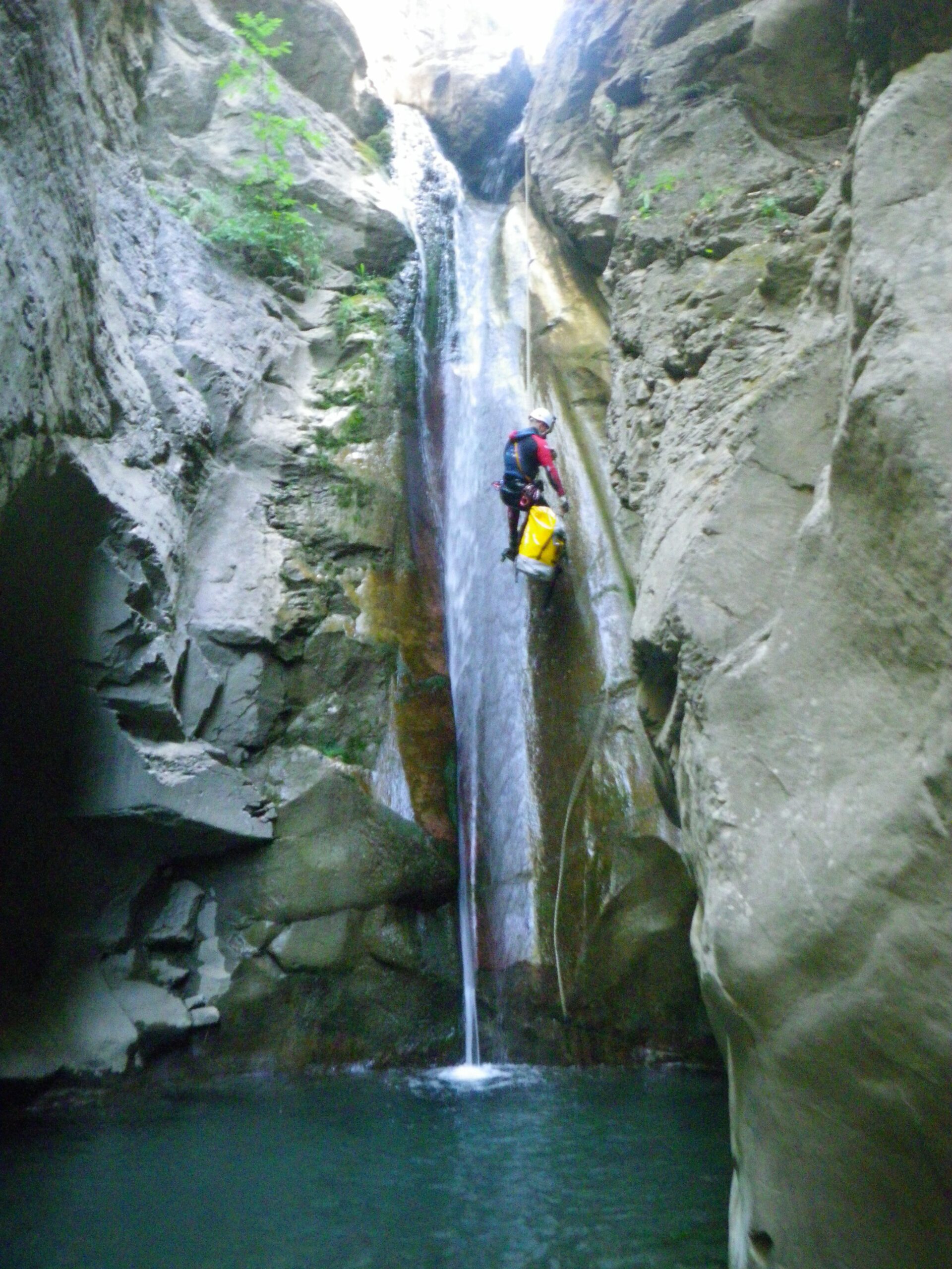 Barranc aquàtic 12 cascades de Liri (Castejón de Sos)