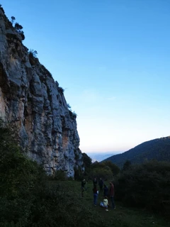 Escalada via llarga - Berguedà (Esqueis i cinglera de Corbera)