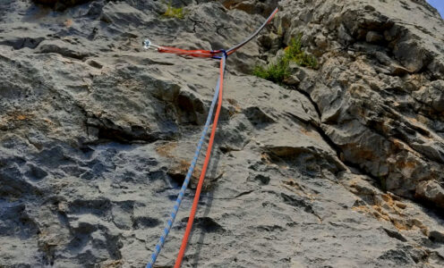 Escalada via llarga – Zona santuari Corbera de Berga